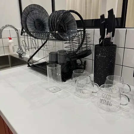Malenkaja Italy S Terrasoi Na Krushe
