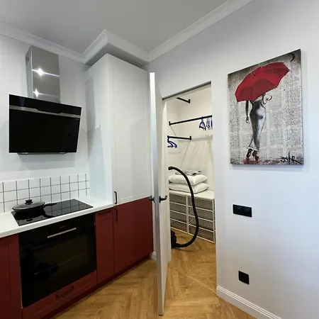 Malenkaja Italy S Terrasoi Na Krushe オデッサ