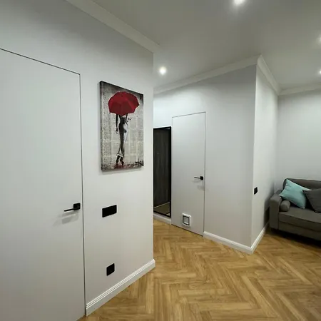 Malenkaja Italy S Terrasoi Na Krushe