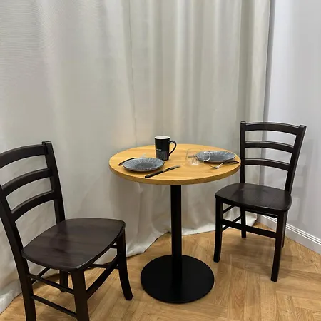 Malenkaja Italy S Terrasoi Na Krushe アパート *