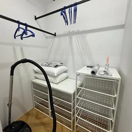 Malenkaja Italy S Terrasoi Na Krushe アパート
