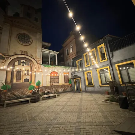 Malenkaja Italy S Terrasoi Na Krushe アパート オデッサ