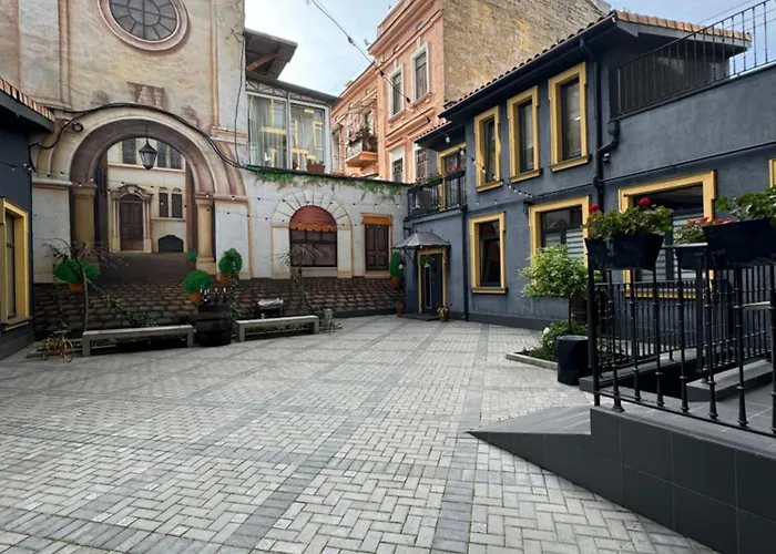 Malenkaja Italy S Terrasoi Na Krushe *