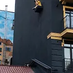 Malenkaja Italy S Terrasoi Na Krushe *