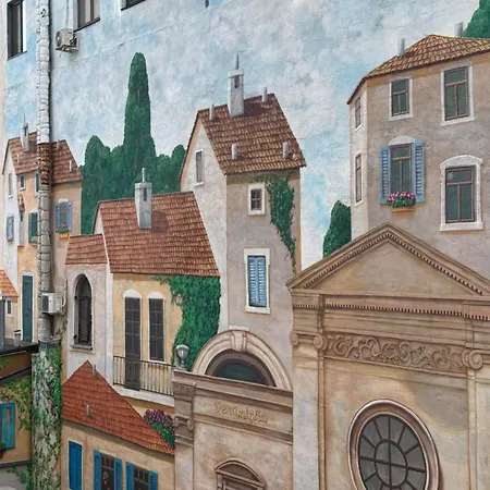 Malenkaja Italy S Terrasoi Na Krushe Odesa