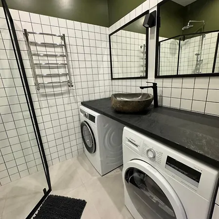 Malenkaja Italy S Terrasoi Na Krushe * Odessza