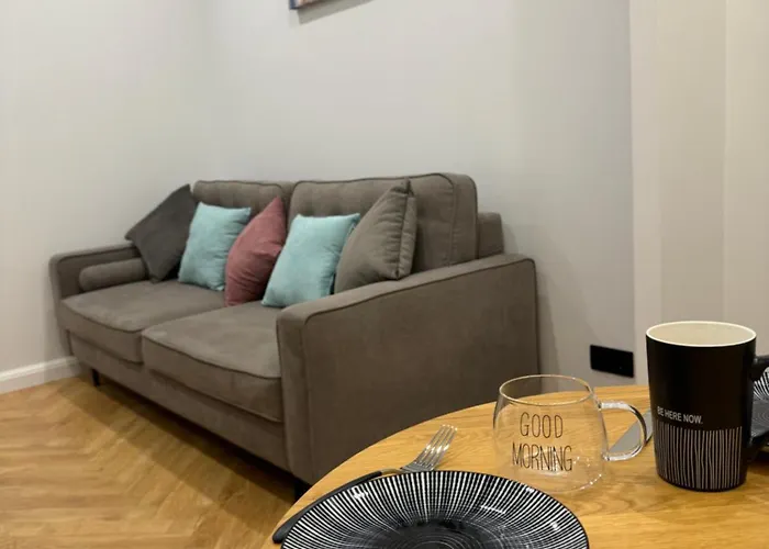 Malenkaja Italy S Terrasoi Na Krushe *