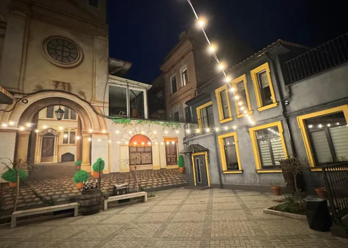 Malenkaja Italy S Terrasoi Na Krushe Apartman Odessza